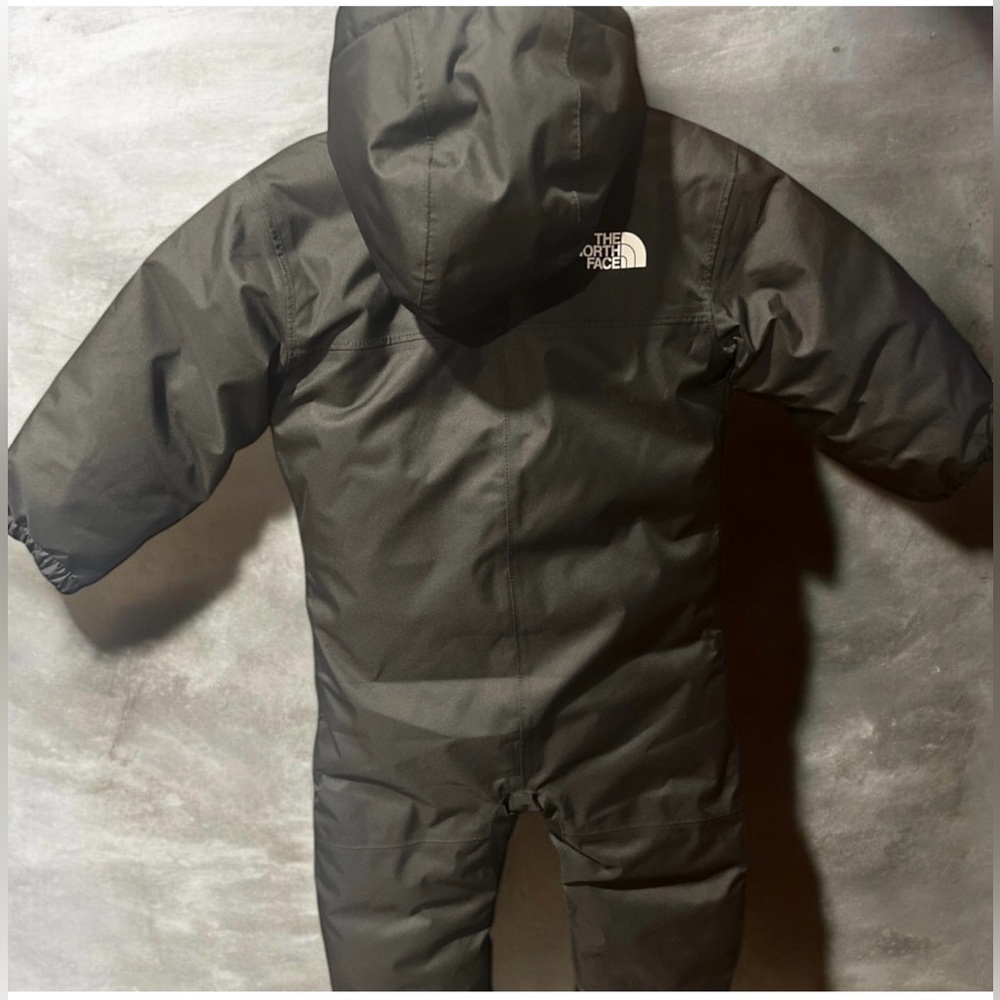 The North Face Black Toddler Insulated One-Piece Snow Suit 6-12 - Picture 2 of 3
